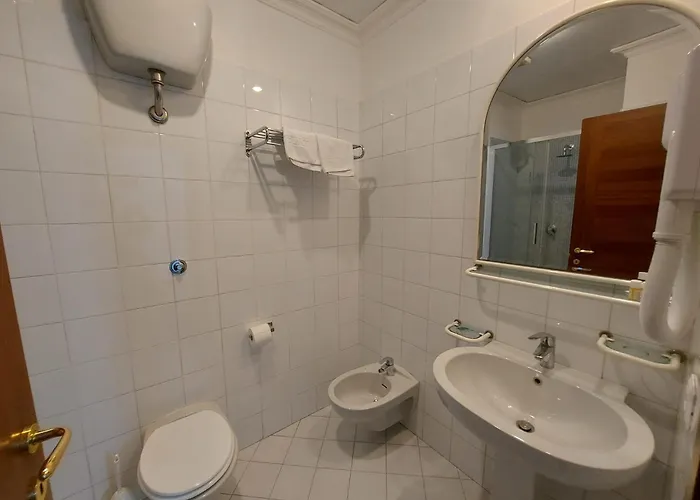 Oscar Mimosa Hotel 2*